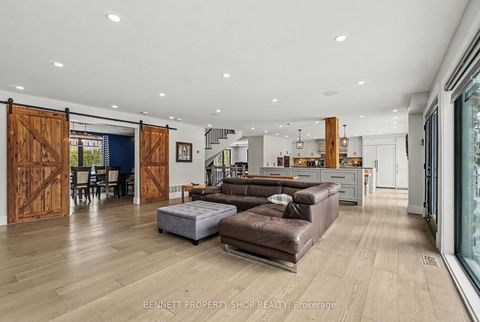 Photo 10 at 645 Canary Street, Navan, Orleans