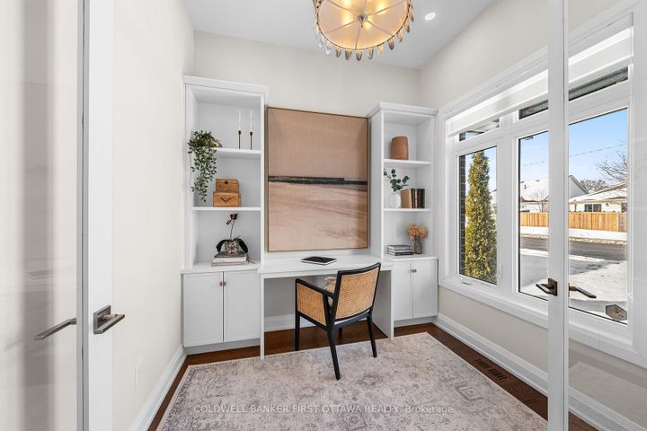 Photo 2 at 43 Deerfox Drive, Nepean (Longfields), Ottawa