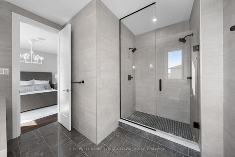 Photo 19 at 43 Deerfox Drive, Nepean (Longfields), Ottawa