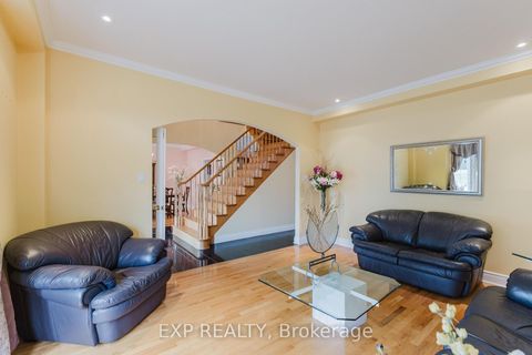 Photo 4 at 5472 Wicklow Drive, Manotick Village & Manotick Estates, Manotick