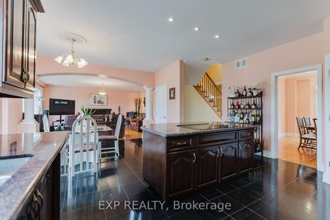 Photo 10 at 5472 Wicklow Drive, Manotick Village & Manotick Estates, Manotick
