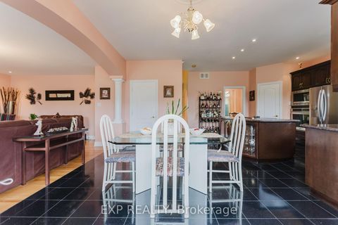 Photo 12 at 5472 Wicklow Drive, Manotick Village & Manotick Estates, Manotick