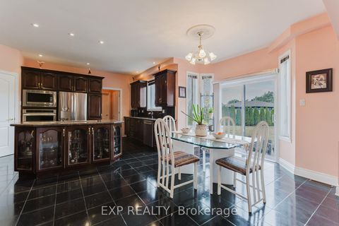 Photo 13 at 5472 Wicklow Drive, Manotick Village & Manotick Estates, Manotick