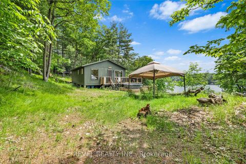 Photo 4 at 49 Sleepy Hollow Road, Rideau Lakes (South Crosby) Twp, Rideau Lakes