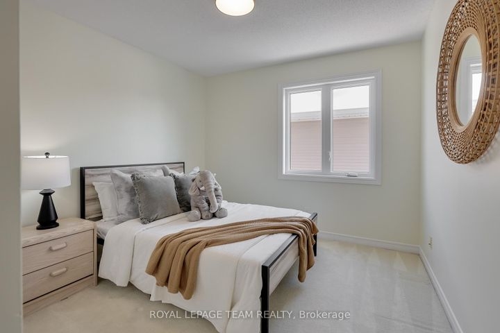 Photo 37 at 8 Saddlebrook Street, Nepean (Centrepointe), Ottawa