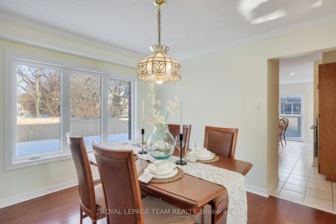 Photo 17 at 8 Saddlebrook Street, Nepean (Centrepointe), Ottawa