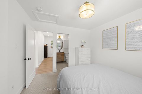 Photo 12 at 5286 Hillcrest Drive, Manotick Long Island & Nicholls Island, Manotick