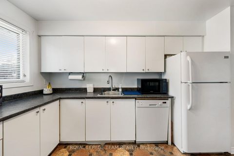 Photo 6 at 4 - 160 Fenerty Court, Katimavik, Kanata