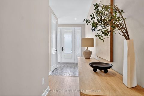 Photo 3 at 727 Coast Circle, Mahogany Community, Manotick