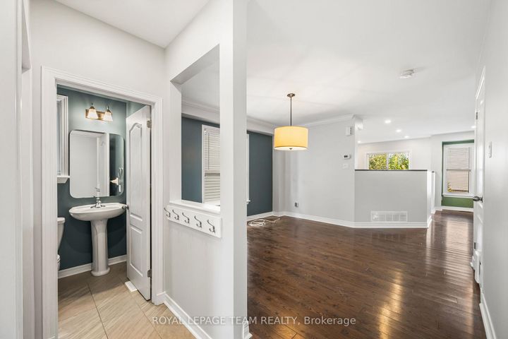 Photo 5 at 7 SAN MATEO Drive, Nepean (Longfields), Ottawa