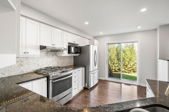 Photo 18 at 7 SAN MATEO Drive, Nepean (Longfields), Ottawa