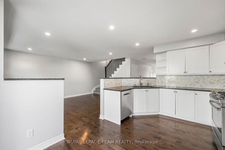 Photo 21 at 7 SAN MATEO Drive, Nepean (Longfields), Ottawa