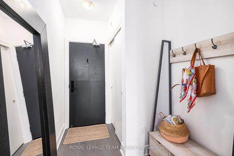 Photo 3 at 714 - 255 Bay Street, Ottawa Centre