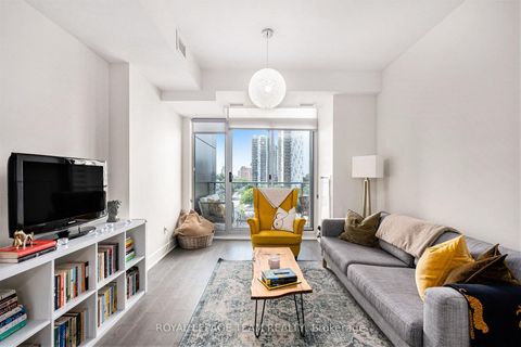 Photo 5 at 714 - 255 Bay Street, Ottawa Centre