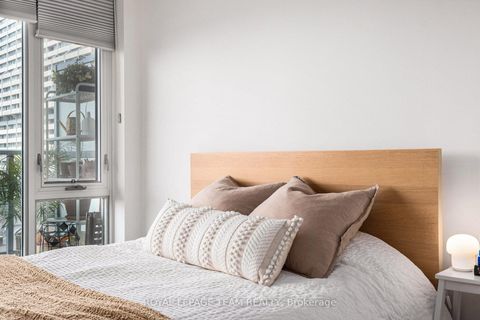 Photo 15 at 714 - 255 Bay Street, Ottawa Centre