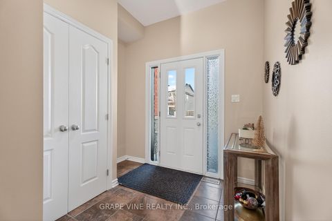 Photo 7 at 1217 Alson Mills Way, Emerald Meadows/Trailwest, Kanata