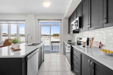 Photo 12 at 166 Invention Boulevard, Morgan's Grant/South March, Kanata