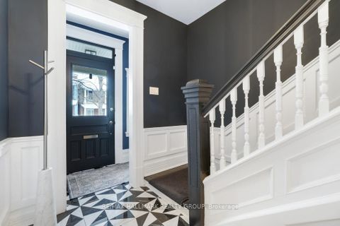 Photo 4 at 410 McLeod Street, Ottawa Centre