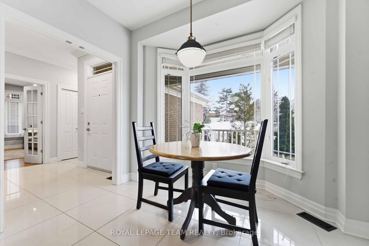 Photo 11 at 6 Waterford Way, Nepean (Pineglen/Country Place), Ottawa