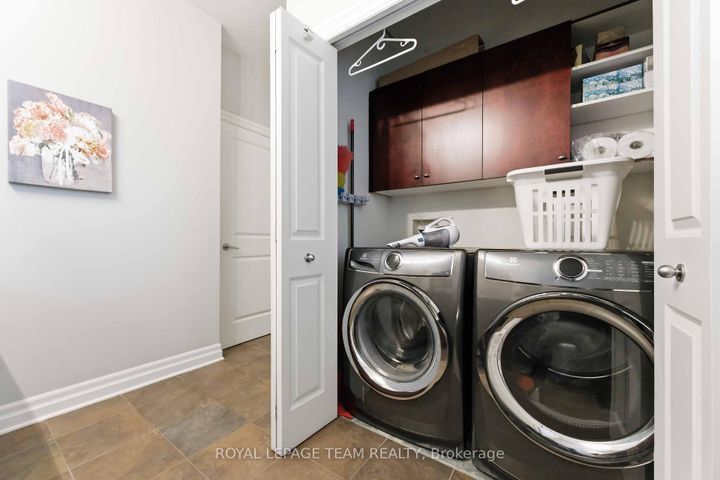 Photo 19 at 6 Waterford Way, Nepean (Pineglen/Country Place), Ottawa