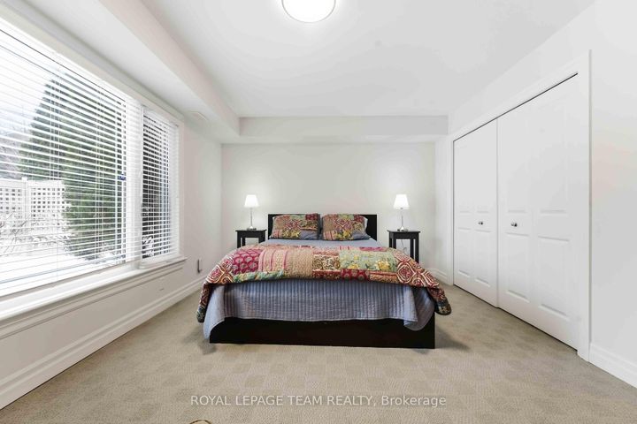 Photo 38 at 6 Waterford Way, Nepean (Pineglen/Country Place), Ottawa