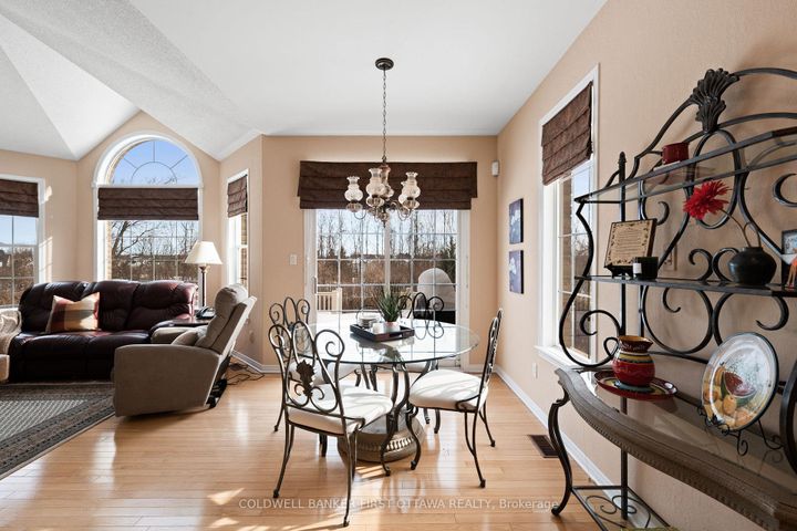 Photo 17 at 19 Fencerow Way, Nepean (Stonebridge), Ottawa