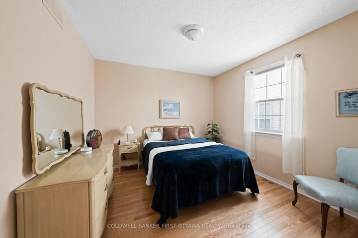 Photo 28 at 19 Fencerow Way, Nepean (Stonebridge), Ottawa
