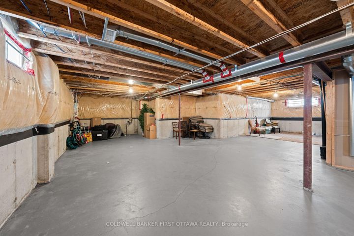 Photo 32 at 19 Fencerow Way, Nepean (Stonebridge), Ottawa