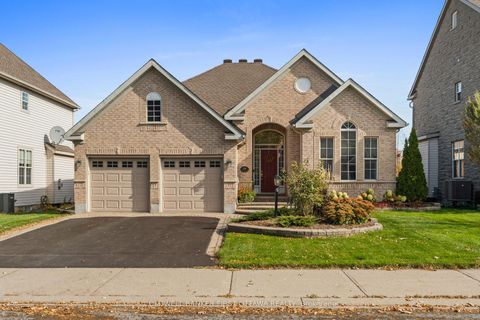 Photo 1 at 19 Fencerow Way, Nepean (Stonebridge), Ottawa