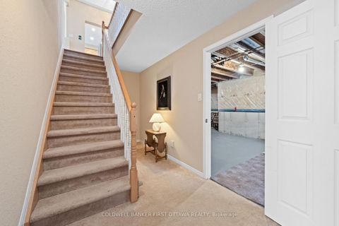 Photo 31 at 19 Fencerow Way, Nepean (Stonebridge), Ottawa