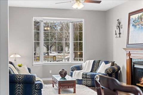 Photo 7 at 72 KENINS Crescent, Kanata Lakes/Heritage Hills, Kanata