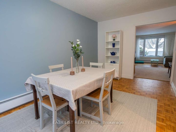 Photo 3 at 73 Hobart Crescent, Nepean (Sheahan Estates/Trend Village), Ottawa