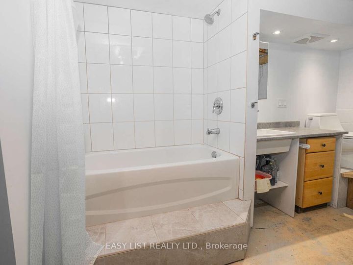 Photo 31 at 73 Hobart Crescent, Nepean (Sheahan Estates/Trend Village), Ottawa