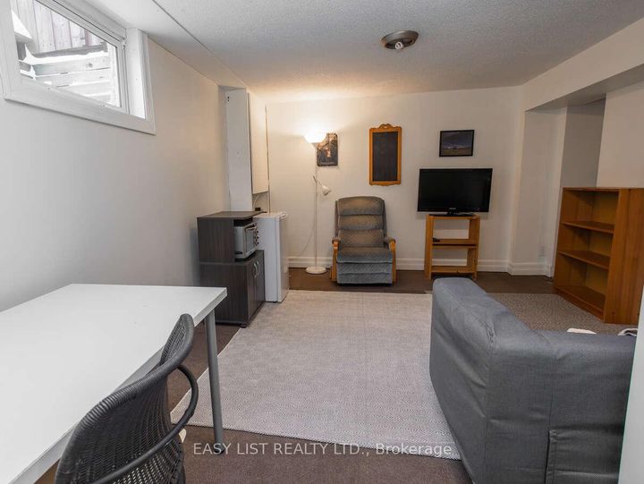 Photo 33 at 73 Hobart Crescent, Nepean (Sheahan Estates/Trend Village), Ottawa