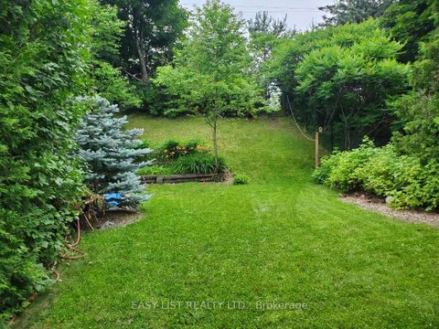 Photo 4 at 73 Hobart Crescent, Nepean (Sheahan Estates/Trend Village), Ottawa