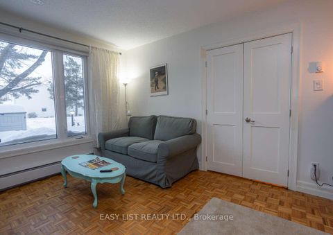 Photo 18 at 73 Hobart Crescent, Nepean (Sheahan Estates/Trend Village), Ottawa
