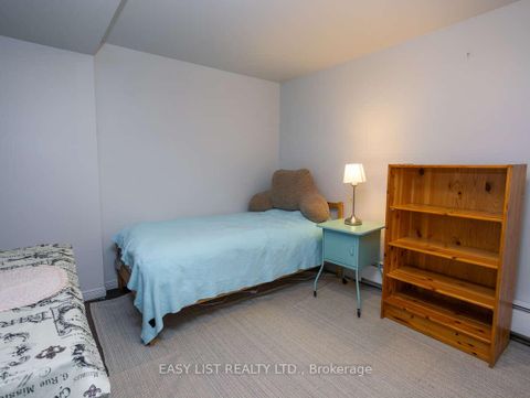 Photo 36 at 73 Hobart Crescent, Nepean (Sheahan Estates/Trend Village), Ottawa
