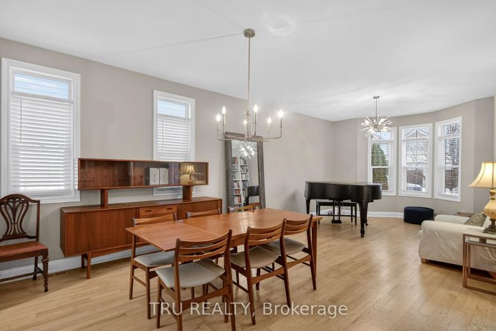 Photo 4 at 590 Anjana Circle, Nepean (Cedargrove/Fraserdale), Ottawa