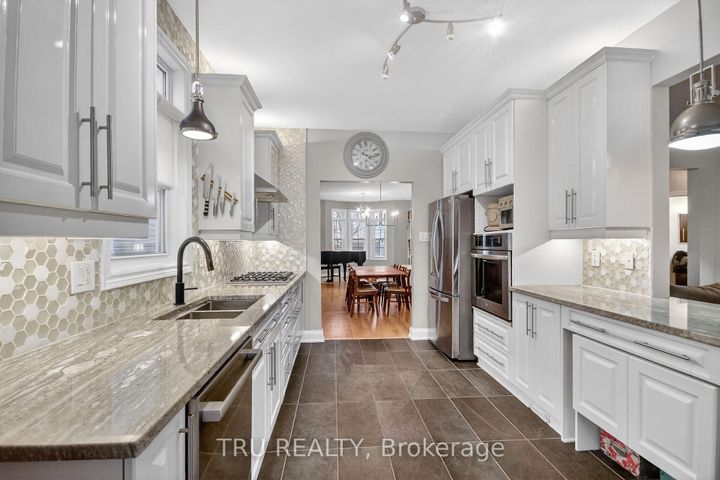Photo 10 at 590 Anjana Circle, Nepean (Cedargrove/Fraserdale), Ottawa