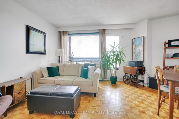 Photo 8 at 708 - 20 Chesterton Drive, Nepean (Borden Farm/Stewart Farm/Carleton Heights/Parkwood Hills), Ottawa