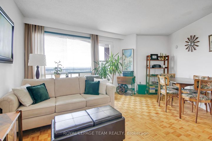 Photo 9 at 708 - 20 Chesterton Drive, Nepean (Borden Farm/Stewart Farm/Carleton Heights/Parkwood Hills), Ottawa