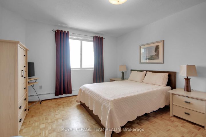 Photo 21 at 708 - 20 Chesterton Drive, Nepean (Borden Farm/Stewart Farm/Carleton Heights/Parkwood Hills), Ottawa