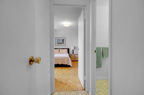 Photo 20 at 708 - 20 Chesterton Drive, Nepean (Borden Farm/Stewart Farm/Carleton Heights/Parkwood Hills), Ottawa