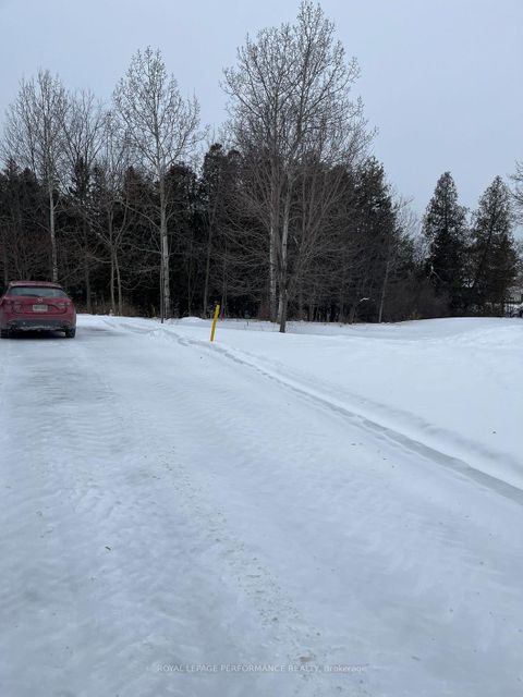 Photo 1 at 35, 35A and 37 Cloverloft Court, Fringewood, Stittsville