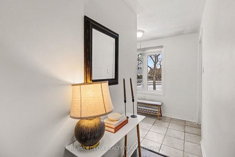 Photo 5 at A - 6704 Jeanne D'Arc Boulevard, Convent Glen North, Orleans