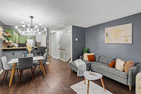 Photo 9 at A - 6704 Jeanne D'Arc Boulevard, Convent Glen North, Orleans