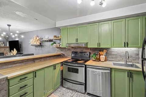 Photo 16 at A - 6704 Jeanne D'Arc Boulevard, Convent Glen North, Orleans