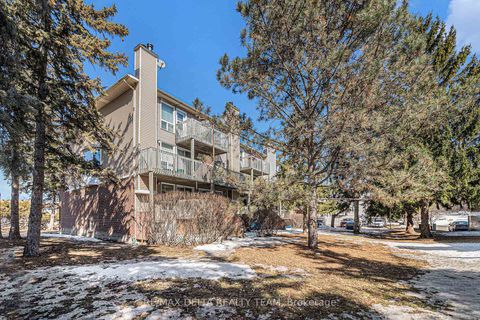 Photo 26 at A - 6704 Jeanne D'Arc Boulevard, Convent Glen North, Orleans