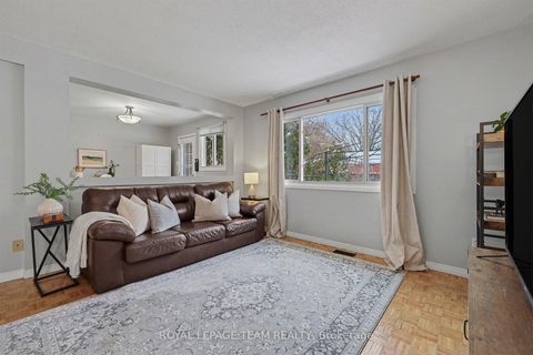 Photo 5 at 23 Spearman Lane, Glencairn/Hazeldean, Kanata
