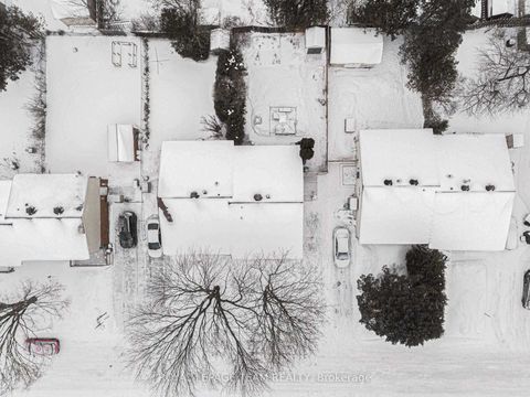 Photo 23 at 23 Spearman Lane, Glencairn/Hazeldean, Kanata